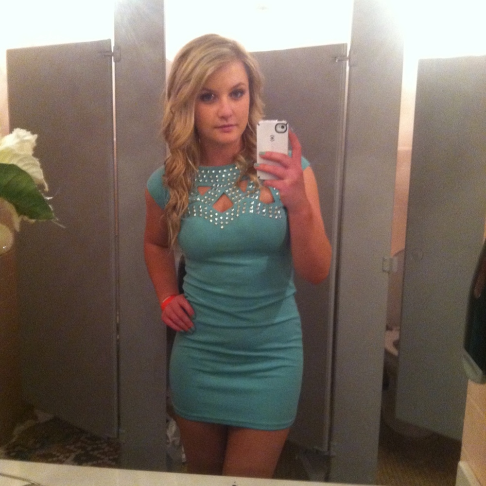 Meet Jessica - Picture 4 of 4